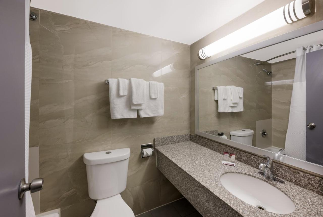 Essence Express Wayne Hotel Kültér fotó